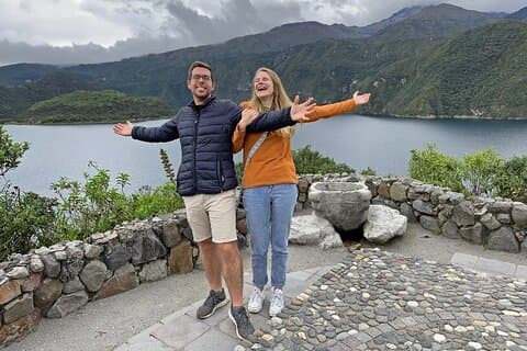 Marché d'Otavalo et visite du volcan Cuicocha au départ de Quito Andes Adventure