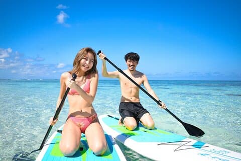 Tour en SUP por Miyakojima Sin cargos adicionales Garantía de reembolso total Alquiler y fotos ilimitadas gratis Edades 1 y más OK