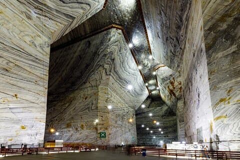 Day Trip to the Salt Mine & Dracula Tomb with Lunch at Winery