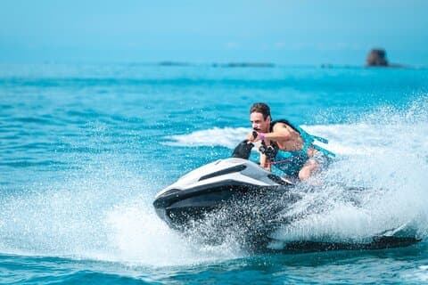Alquiler de motos acuáticas