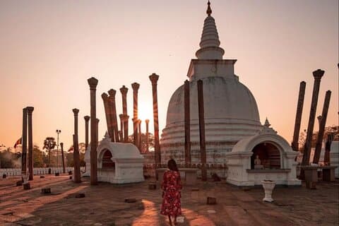 Anuradhapura: Private Tuk Tuk Tour – Temples & Hidden Ruins