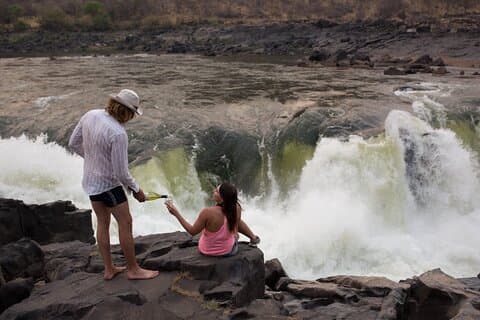 Zambezi River White Water Rafting e Experiência de acampamento