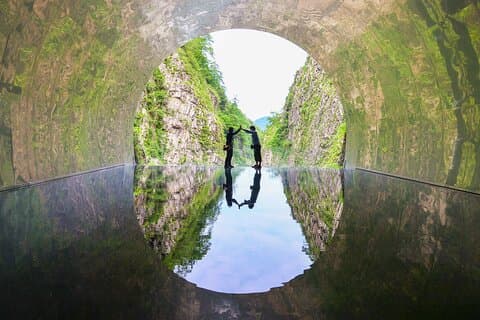 Echigo-Tsumari Art Tour Satoyama e Experiência de Arte Moderna
