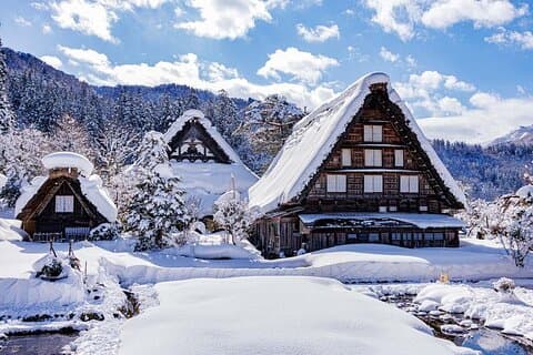Shirakawago og Kanazawa hel- eller halvdags privat tur