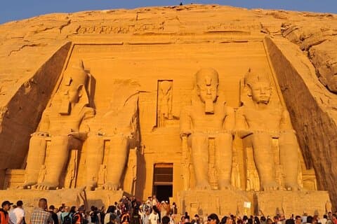 Privat Aswan Tour: Abu Simbel, Philae och Nilen solnedgång med Guide
