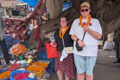 Delhi 5 - Timmar Shopping Tour med manliga / kvinnliga Guide