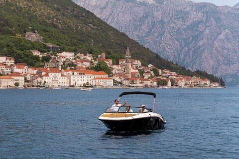 4 - Privat tur: Boka Bay med Our Lady of The Rocks & Kotor