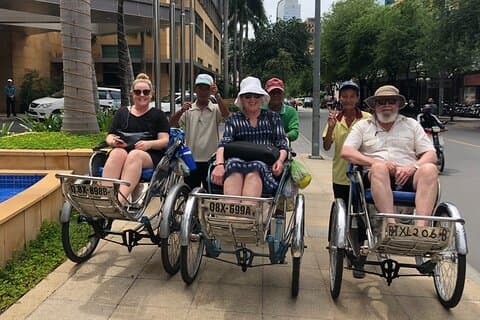 Saigon Cyclo Middagskryssning - Buffémeny