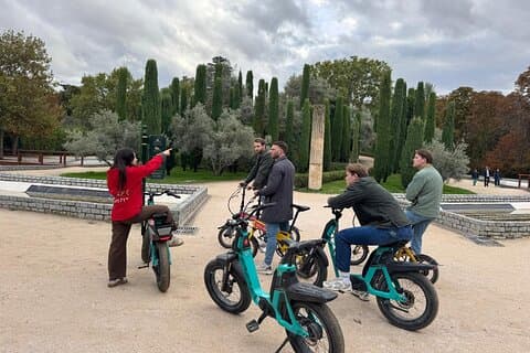 Excursion à vélo au parc magique du Retiro (OTA)