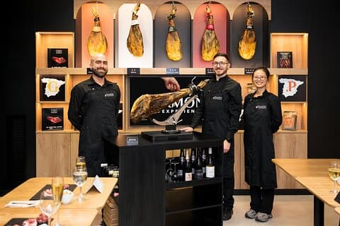 Premium Hambeleving: Iberische ham- en wijnproeverij in Barcelona