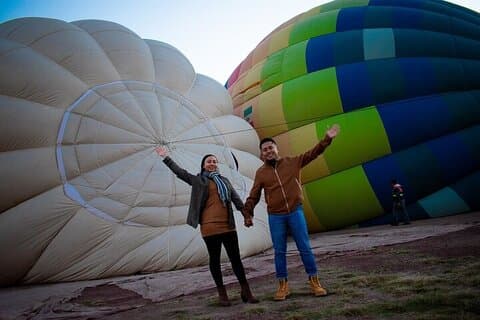 Alba in mongolfiera sopra Teotihuacan