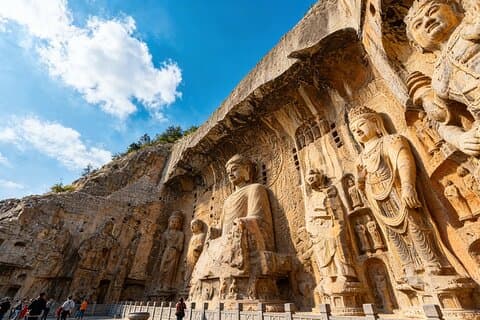 2-Day Private Tour from Guilin with Hotel: Shaolin Temple and Longmen Grottoes