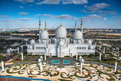Tour privato della città di Abu Dhabi di un'intera giornata