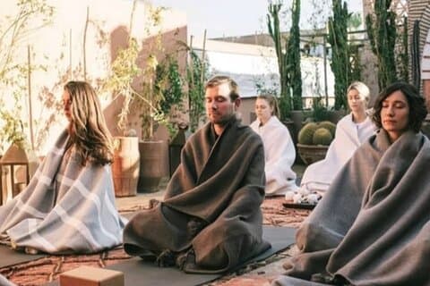 Autentisk Riad Yoga & Marokkansk Teoplevelse på Tagterrassen
