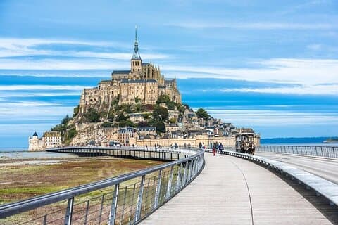 Mont Saint Michel from Cabourg | Private Tour | Guide Optional