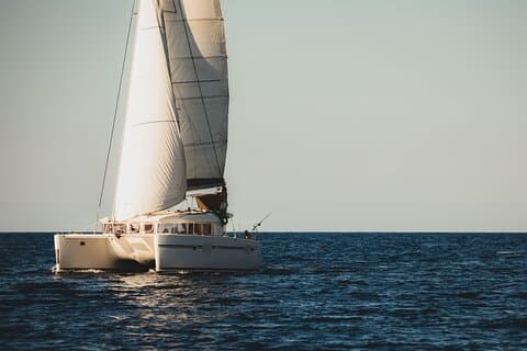 Aventura inesquecível de catamarã de 3 noites