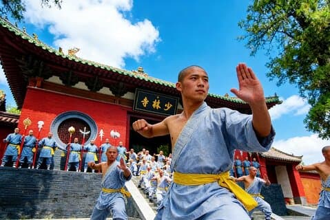 2-Day In-depth Shaolin Temple Discovery Tour from Jinan with Accommodation