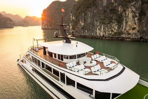 Hera Day Cruise Bästa valet för lyxdagstur till Halong Bay