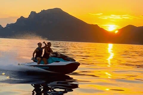 1-times solnedgangsutflukt med vannscooter i Cannes