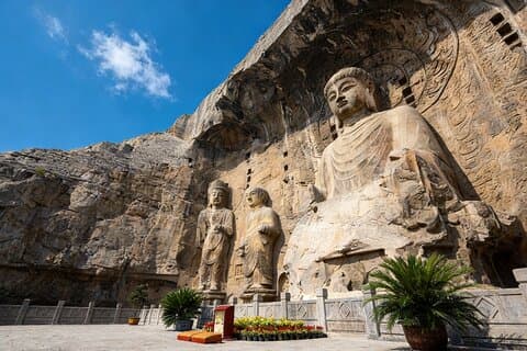 Visite privée de 2 jours au départ de Guangzhou avec hôtel: temple Shaolin et grottes de Longmen