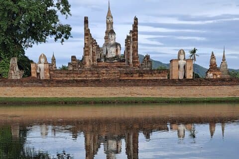Private Morning Serenity : Sukhothai Origins, Hotellhämtning