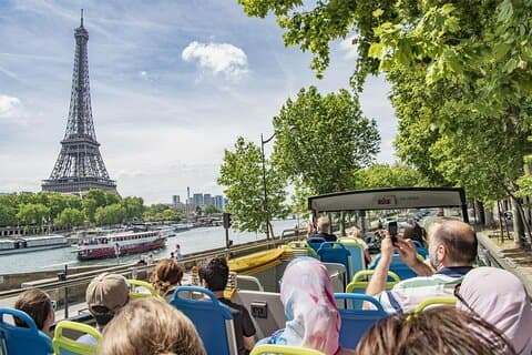 Half-Day Private Paris City Tour with Private Guide and Driver