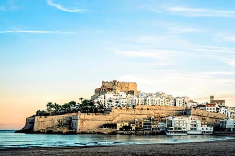 Excursión privada desde Valencia Peñíscola con entrada al castillo
