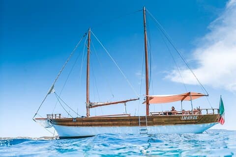 Sailing tour in the Archipelago of La Maddalena