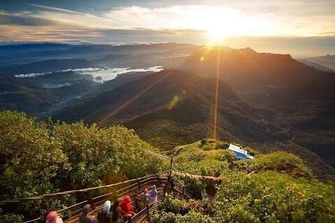 From Colombo or Negombo All Inclusive Adams Peak Epic Guided Hike