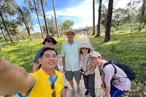 Excursion privée d'une journée des temples d'Angkor au village flottant Coucher de soleil
