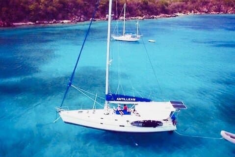 Privat seil charter i USVI Antillean Yacht Charters