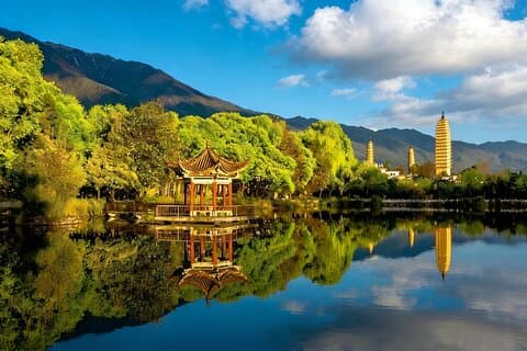 Kunming Private 2-Day Bullet Train Trip to Dali and Lijiang