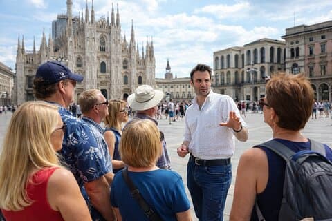 Milano Semi Private Tour med Duomo Skip-the-Line & Rooftop