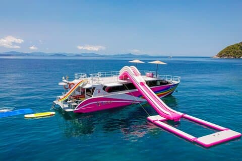 Lazy Phi Phi og Khai Waterslide av Speed Catamaran fra Phuket