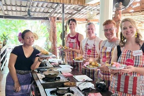 Authentic Thai Cooking Class and Garden Tour in Hua Hin