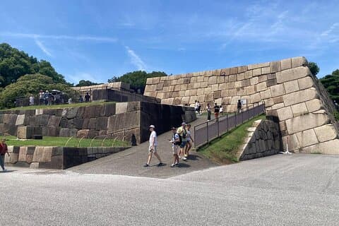 Tokyo Imperial Palace A Historical Food Tour With Guide and Car
