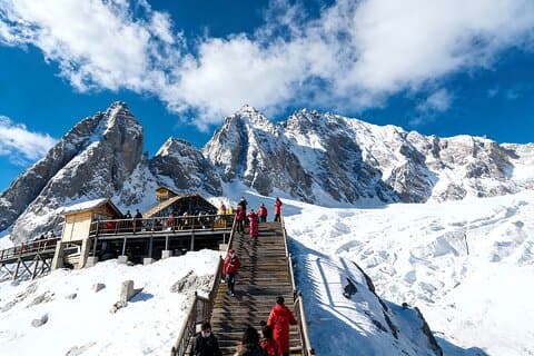 Lijiang Private Day Tour naar Jade Dragon Snow Mountain, Impressions Show en meer