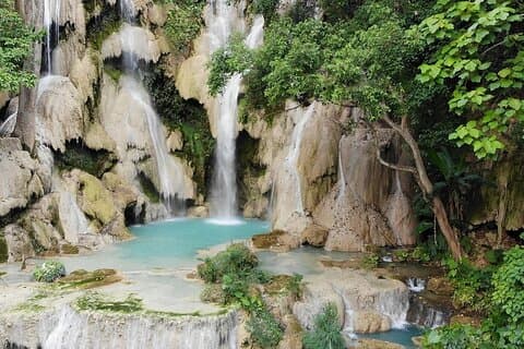 Crucero Premium de Luang Prabang a las Cuevas de Pak Ou y las Cataratas del Kuang Si