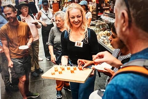 Tour gastronómico original Copenhague : 8 degustaciones, comida completa & acceso VIP