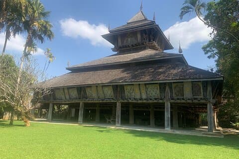 Mae Fah Luang kunst og kulturpark, rundt Chiang Rai bytur