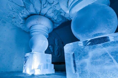 Rovaniemi : Nieve árticaHotel e Iglús de cristal Visita con traslados