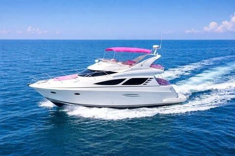 Miami Cruise & Seiling 50 fot | + 2 vannscootere | Pink Yacht Rentals