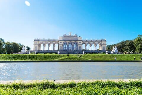 Vienna Schönbrunn Palace and Panorama Train