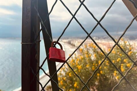 Excursão a pé para o lado tranquilo da Riviera