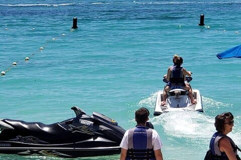 Hotell nära St. Maarten Jet Ski Tours