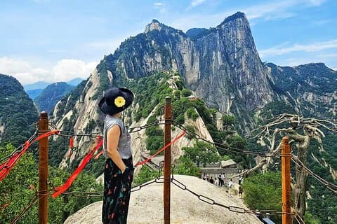 Full-Day Private Tour to Mt. Huashan with Round Trip Cable Car Ride