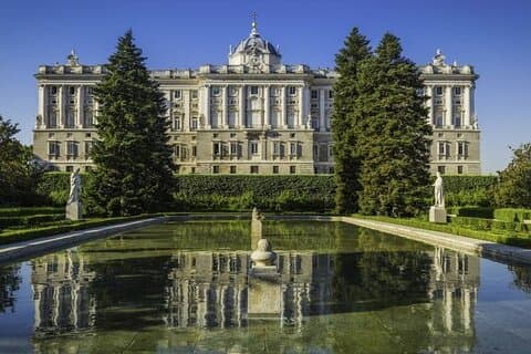 Entrada do Palácio Real de Madrid