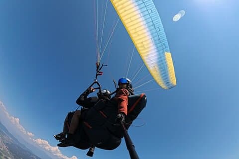 ケルンテン州でのタンデムパラグライダーアドベンチャー