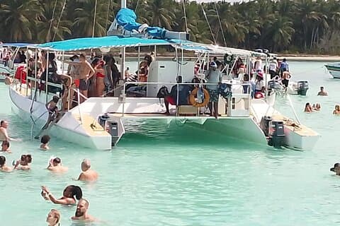 Découvrez le circuit Paradise of Saona Island au départ de Punta Cana