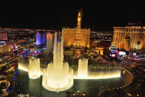 LA till Las Vegas Shuttle med Seven Magic Mountains Stop
